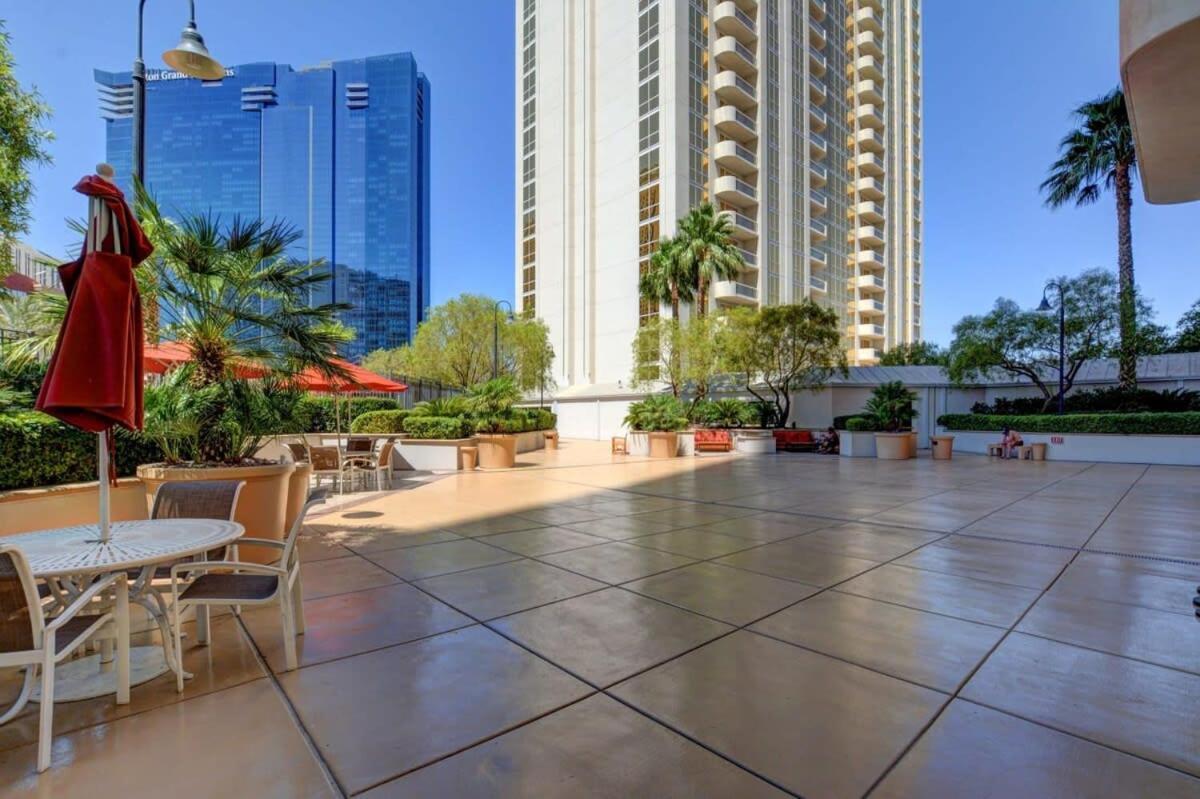 Mgm Signature-21-703 Strip View Jacuzzi Studio Las Vegas Esterno foto